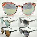 Special and New Fashion with Metal Decoration for Unisex Plastic Sunglasses (WSP504118)